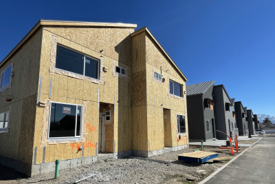 Picture of a home under construction.